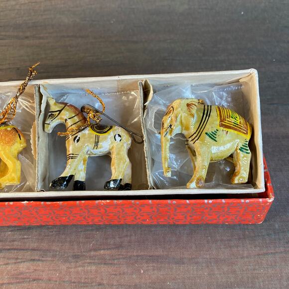 Vintage 70s Wooden Animal Christmas Ornaments Set of 4 w/Original Box - Picture 4 of 5